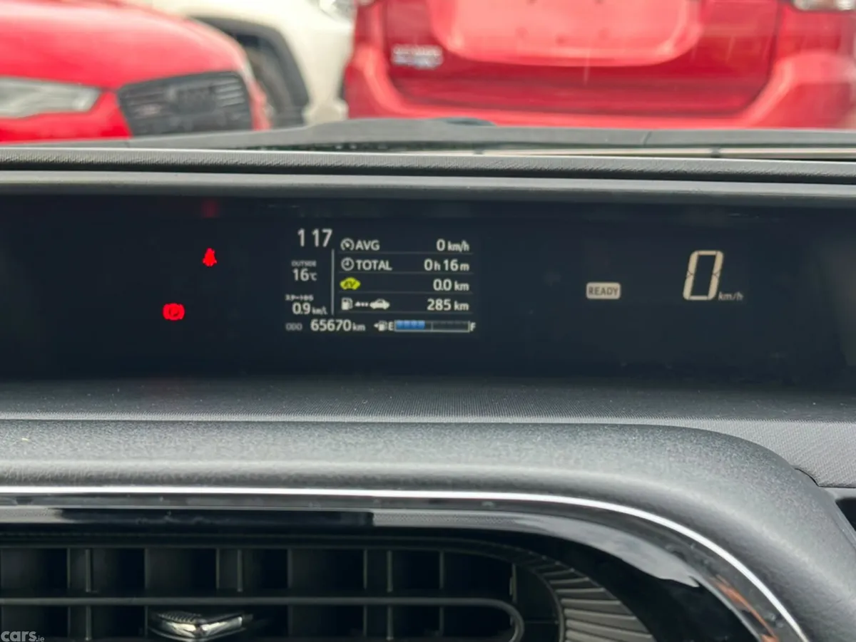 Toyota Aqua Hatchback, Petrol, 2017, Green