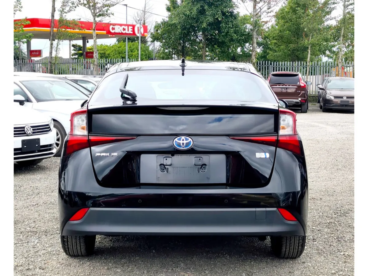 Toyota Prius Hatchback, Petrol Hybrid, 2021, Black