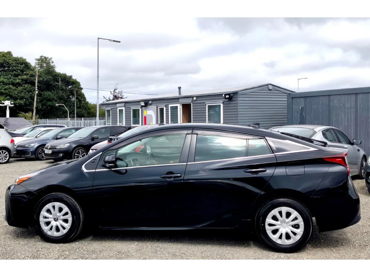 Toyota Prius Hatchback, Petrol Hybrid, 2021, Black
