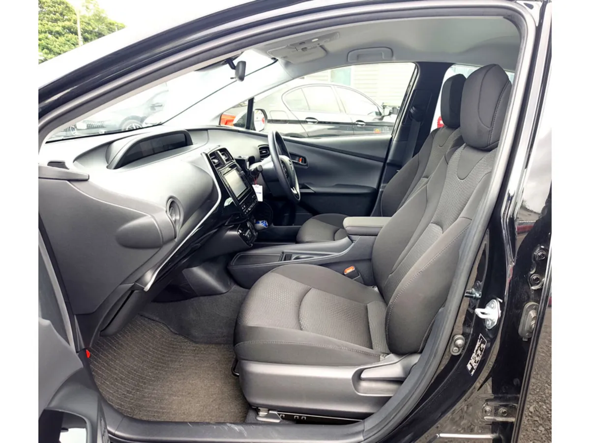 Toyota Prius Hatchback, Petrol Hybrid, 2021, Black