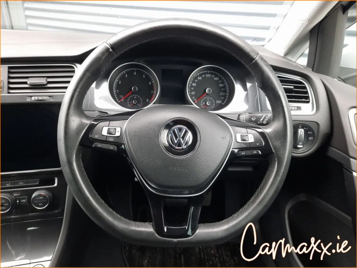Volkswagen Golf Hatchback, Petrol, 2018, White