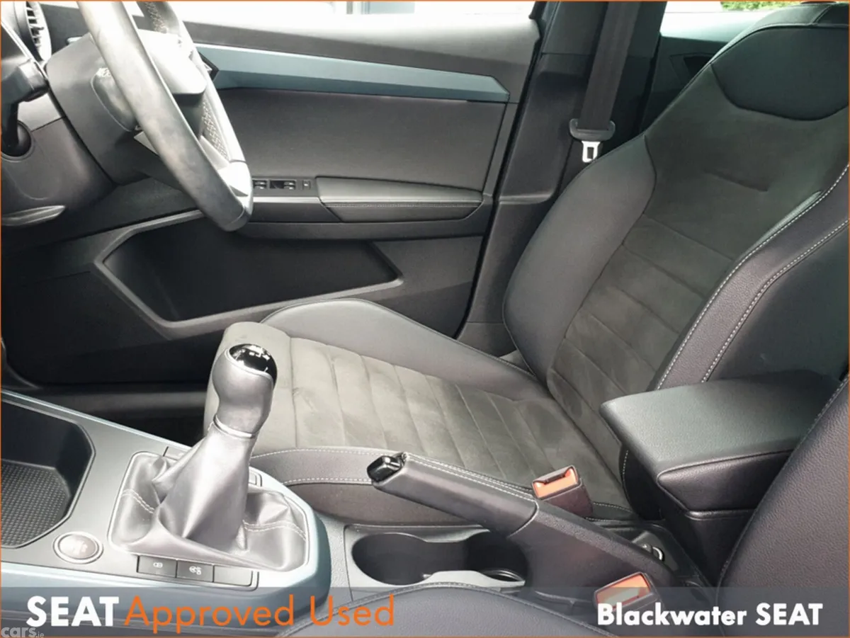 SEAT Arona Hatchback, Petrol, 2023, Black