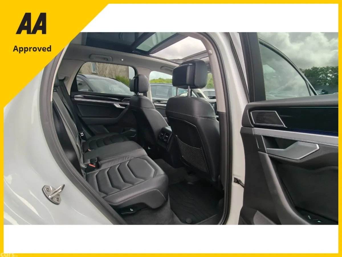 Volkswagen Touareg SUV, Diesel, 2019, White