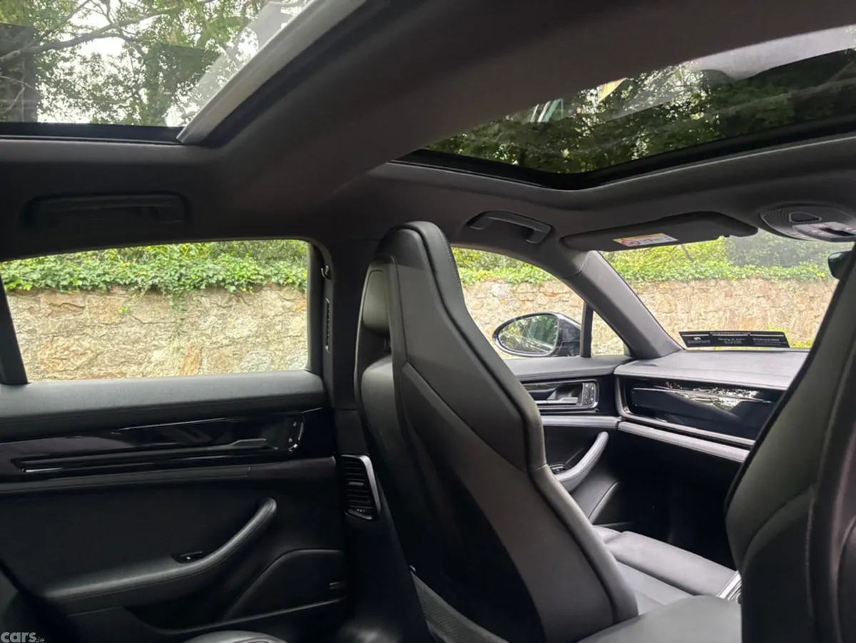 Porsche Panamera Hatchback, Petrol Plug-in Hybrid, 2025, Black