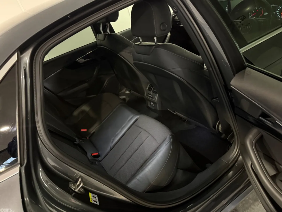 Audi A4 Saloon, Diesel, 2017, Grey