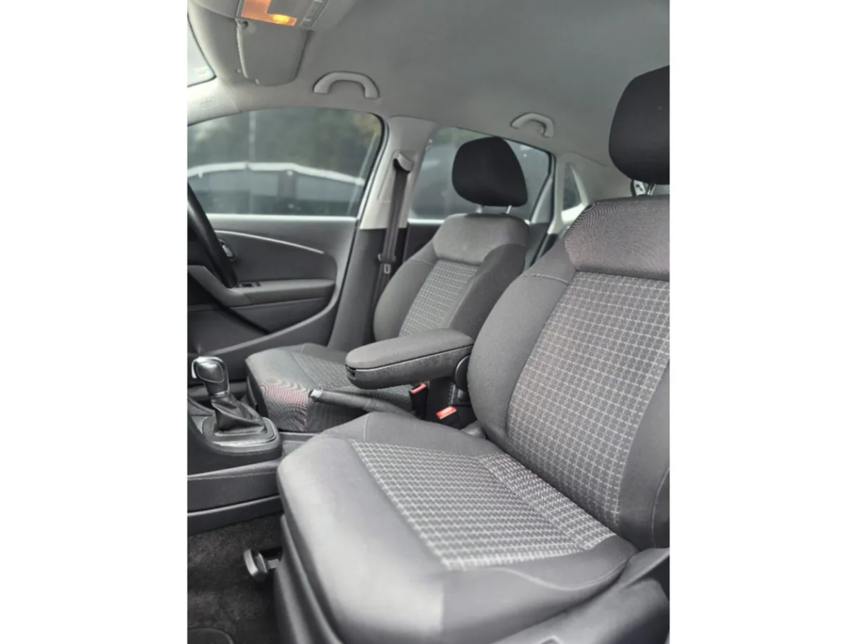 Volkswagen Polo Hatchback, Petrol, 2017, Silver