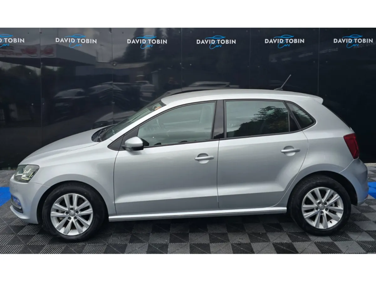 Volkswagen Polo Hatchback, Petrol, 2017, Silver