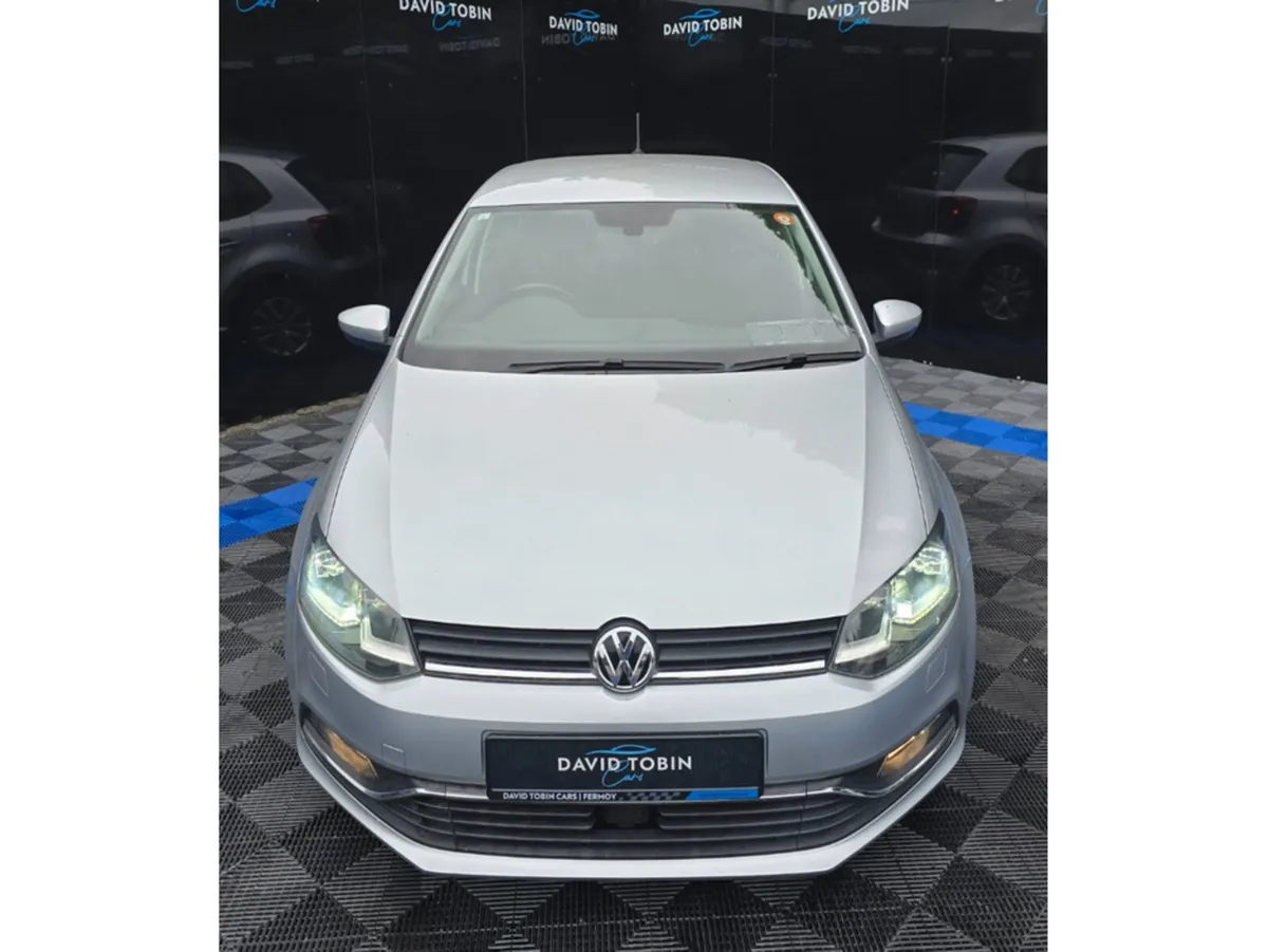 Volkswagen Polo Hatchback, Petrol, 2017, Silver