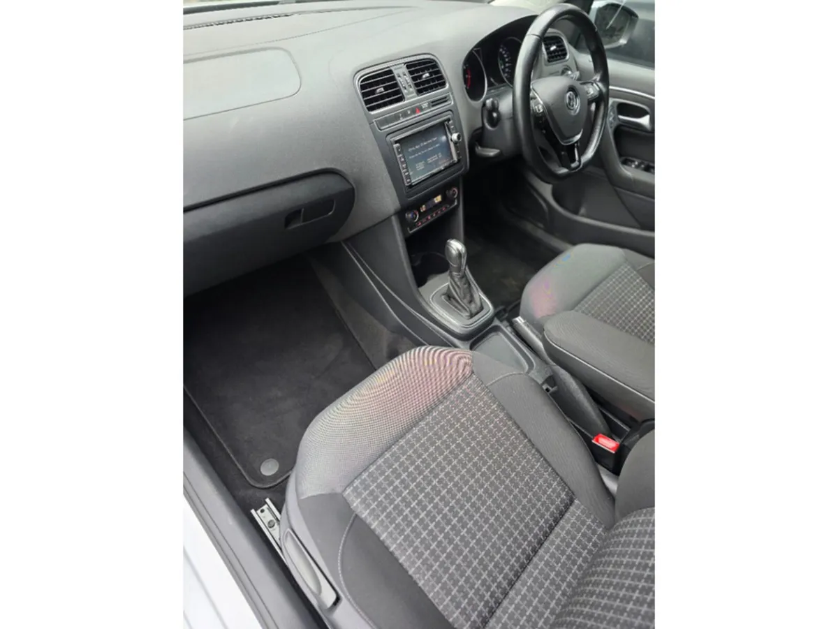 Volkswagen Polo Hatchback, Petrol, 2017, Silver