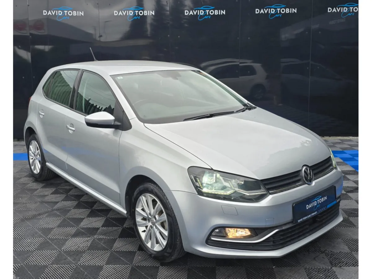 Volkswagen Polo Hatchback, Petrol, 2017, Silver