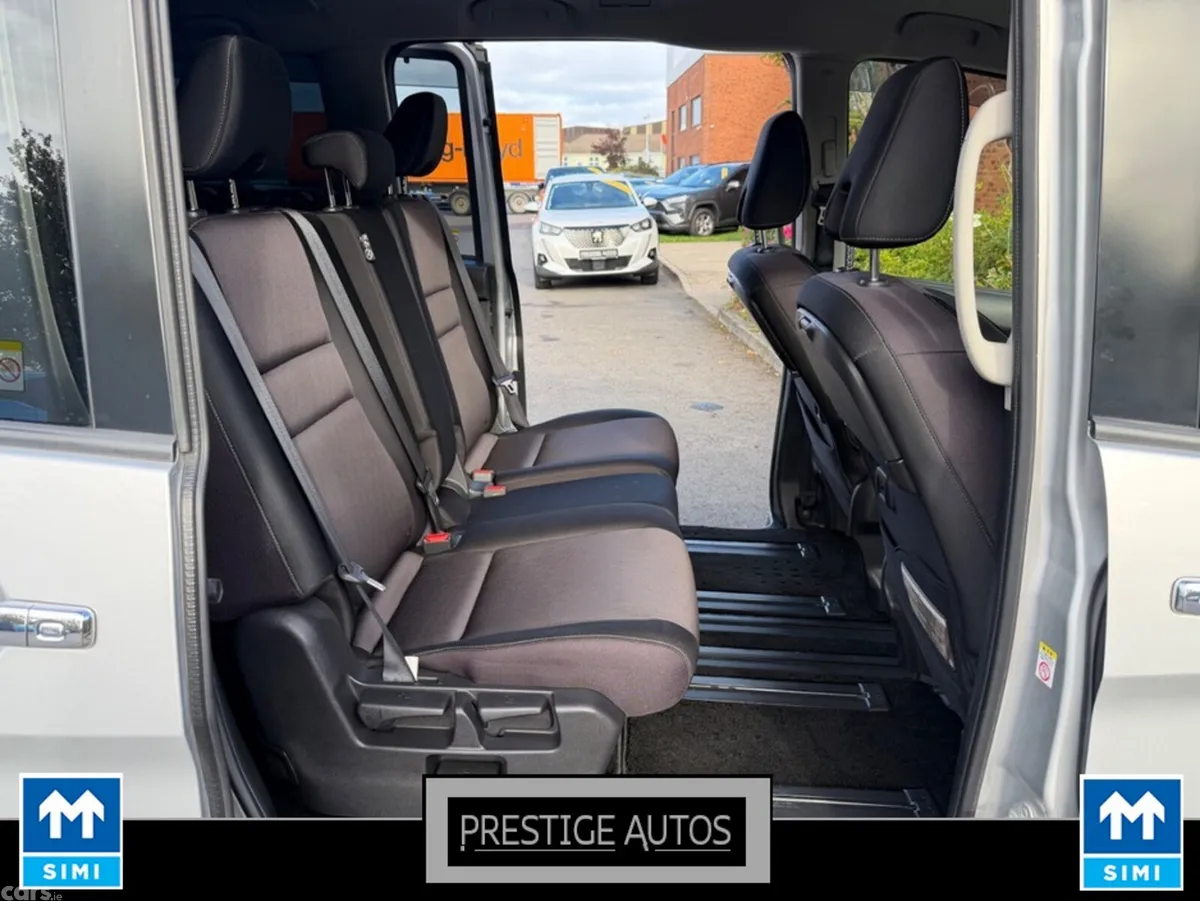 Nissan Serena MPV, Petrol Hybrid, 2018, Silver