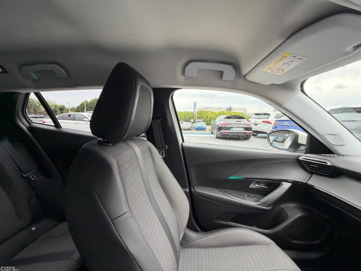 Peugeot 2008 SUV, Petrol, 2021, White