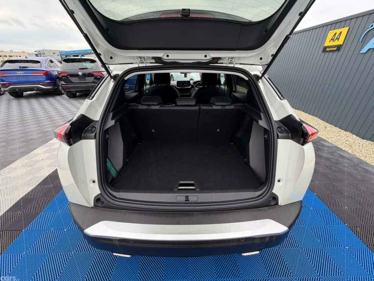 Peugeot 2008 SUV, Petrol, 2021, White