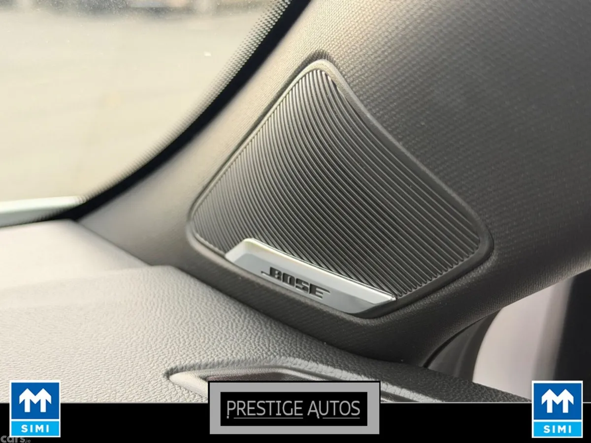 Renault Clio Hatchback, Petrol, 2021, White