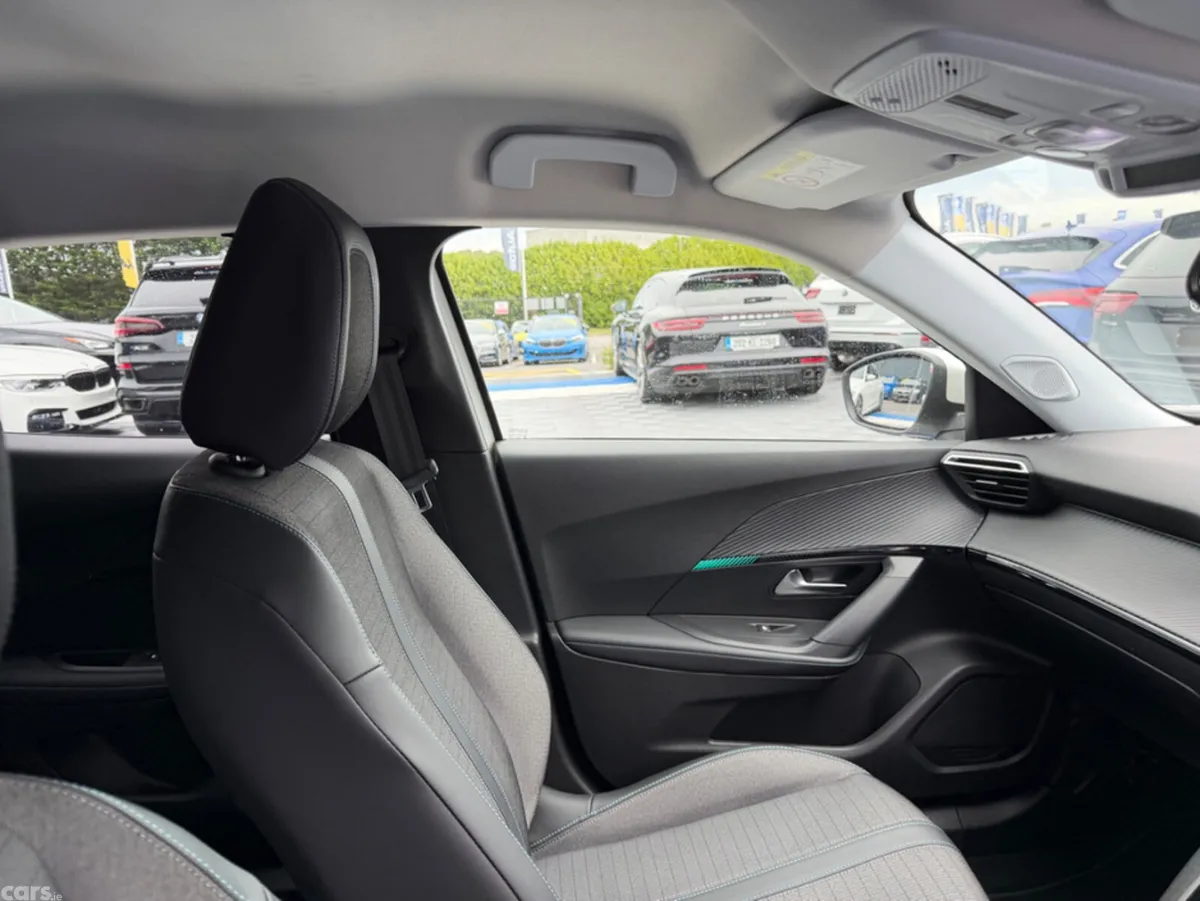 Peugeot 2008 SUV, Petrol, 2021, White