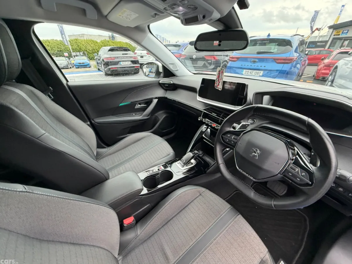 Peugeot 2008 SUV, Petrol, 2021, White