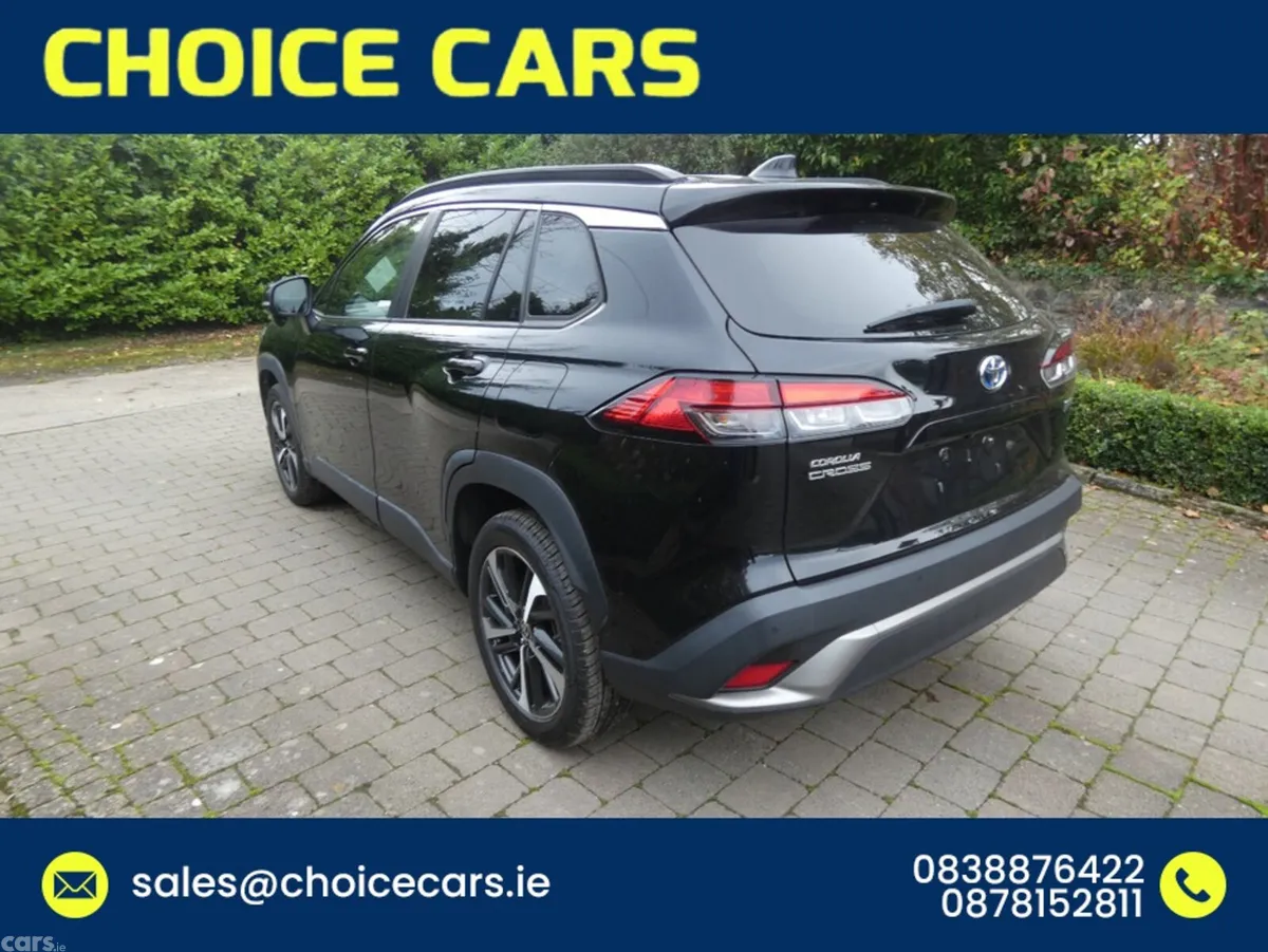 Toyota Corolla Cross Hatchback, Petrol Hybrid, 2023, Black