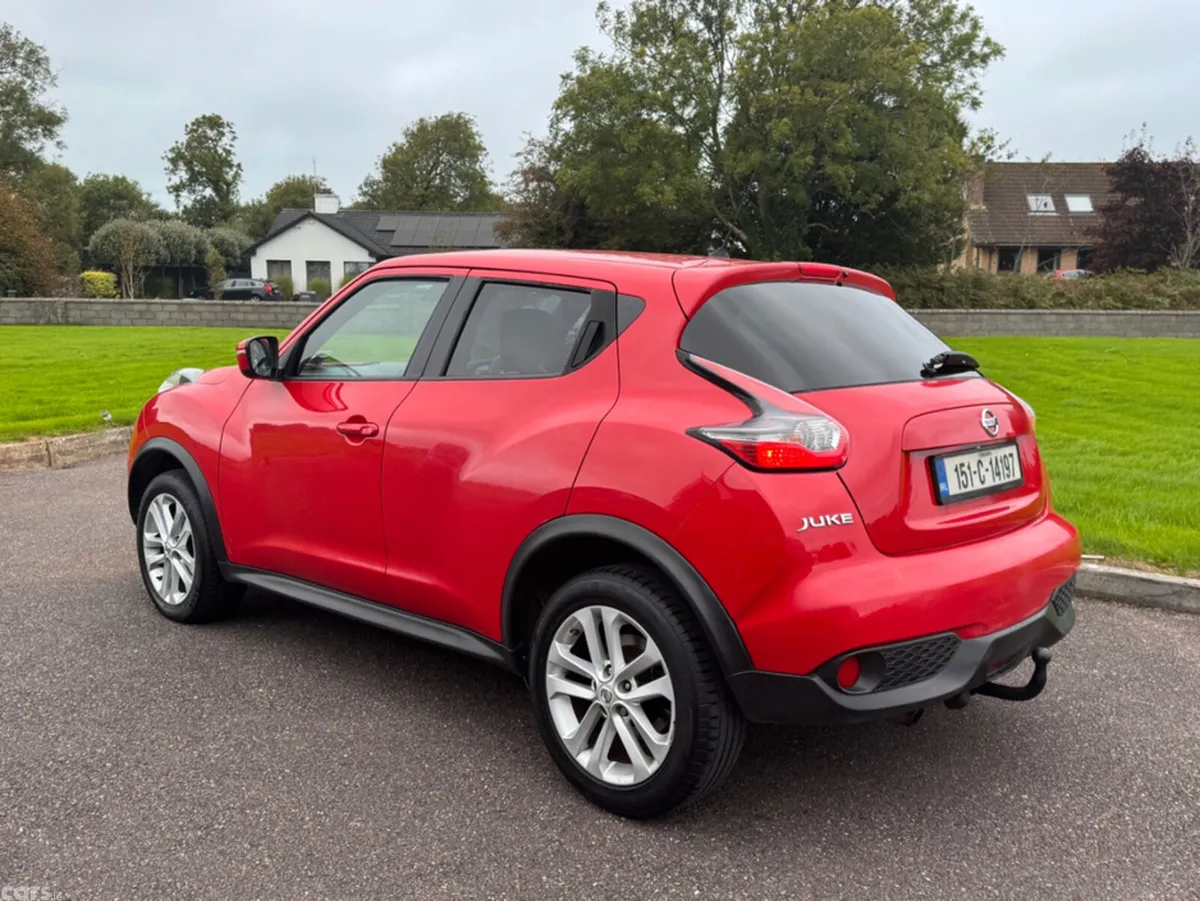 Nissan Juke Hatchback, Petrol, 2015, Red