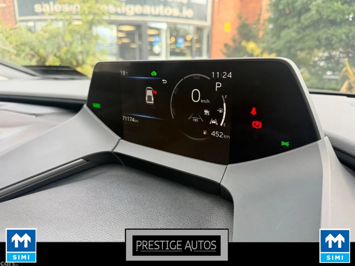 Toyota Prius Saloon, Petrol Hybrid, 2023, White