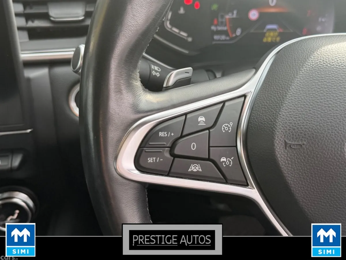 Renault Captur Hatchback, Petrol, 2021, Orange