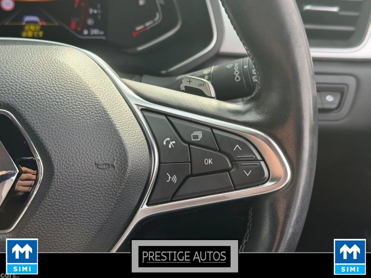 Renault Captur Hatchback, Petrol, 2021, Orange