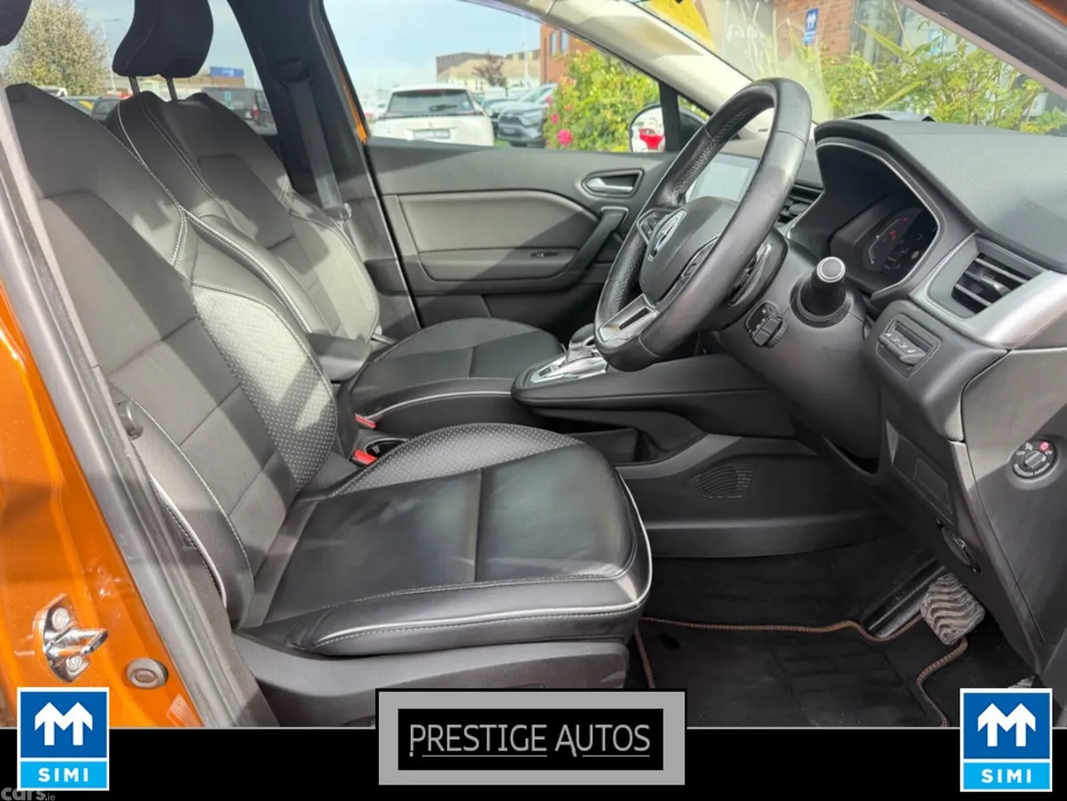 Renault Captur Hatchback, Petrol, 2021, Orange
