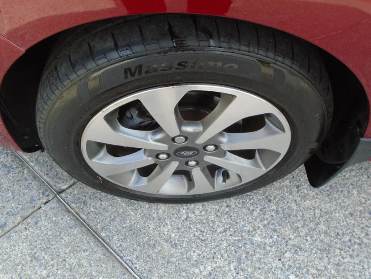 Ford Fiesta Hatchback, Petrol, 2021, Red