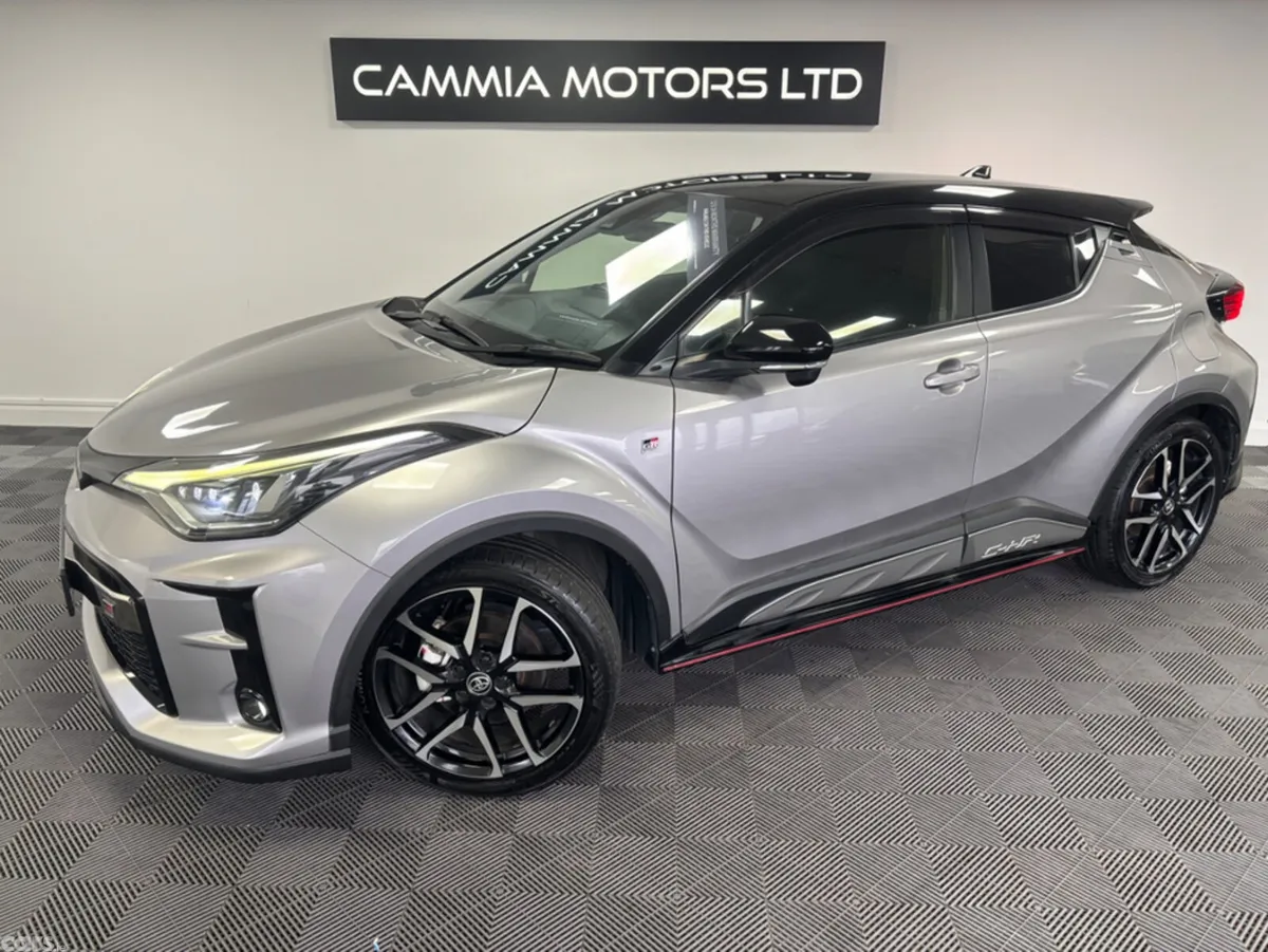 Toyota C-HR SUV, Petrol Hybrid, 2020, Silver