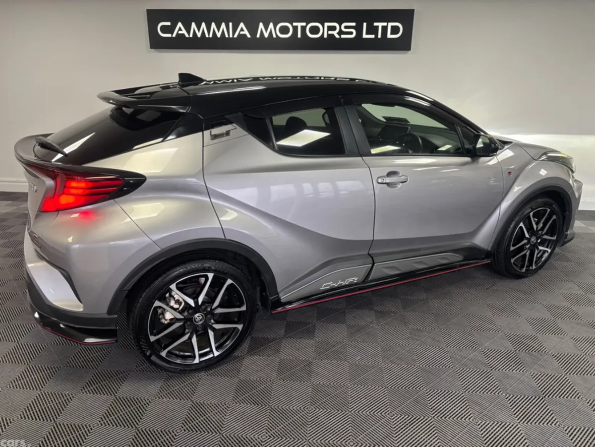 Toyota C-HR SUV, Petrol Hybrid, 2020, Silver