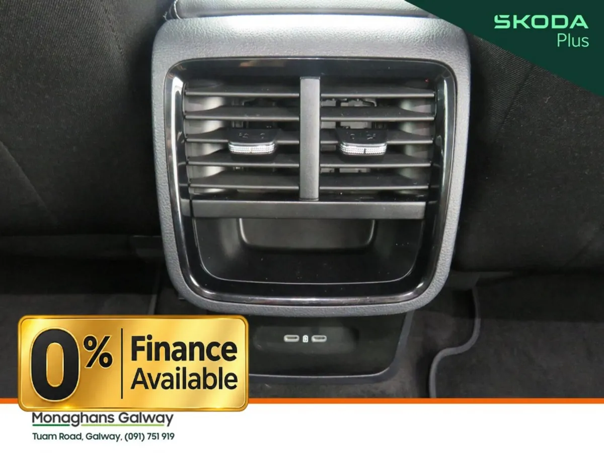 Skoda Octavia Hatchback, Diesel, 2024, Grey