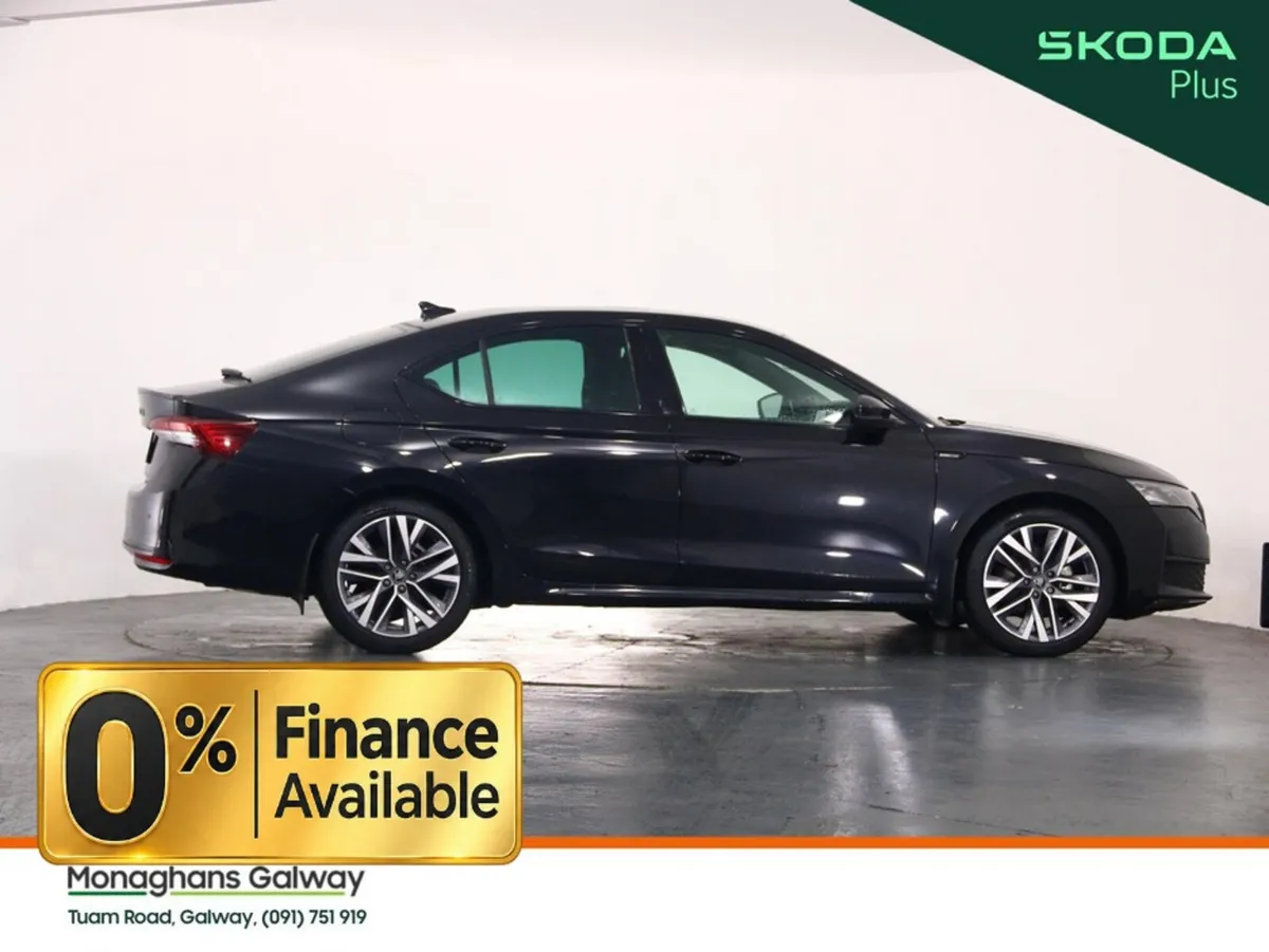 Skoda Octavia Hatchback, Petrol, 2025, Black