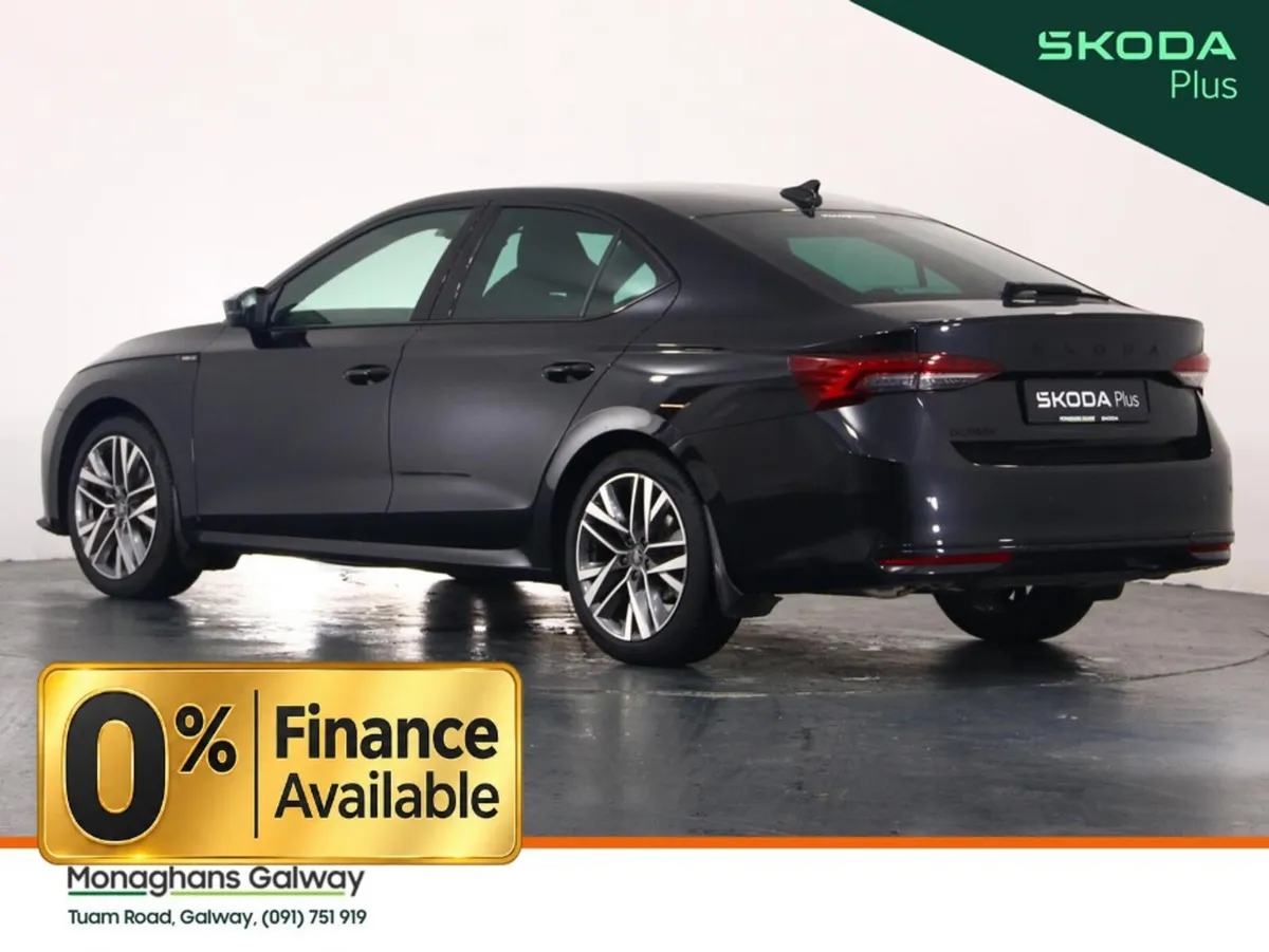 Skoda Octavia Hatchback, Petrol, 2025, Black