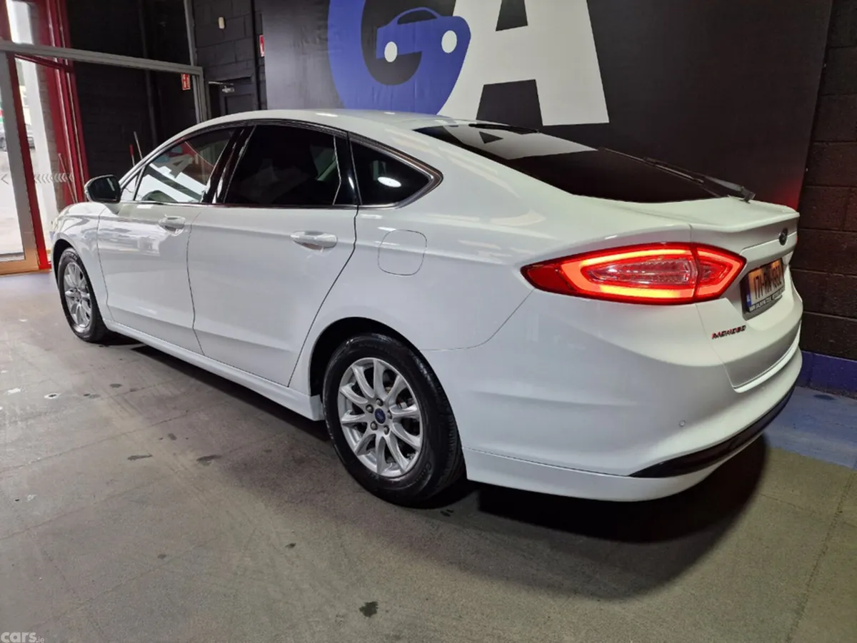 Ford Mondeo Hatchback, Diesel, 2017, White