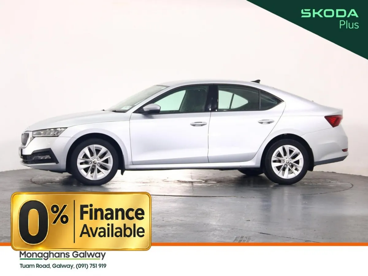 Skoda Octavia Hatchback, Diesel, 2024, Grey