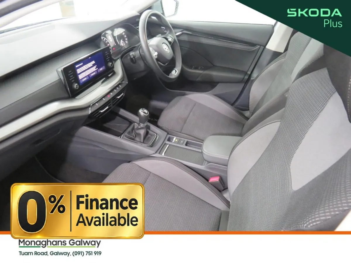 Skoda Octavia Hatchback, Diesel, 2024, Grey