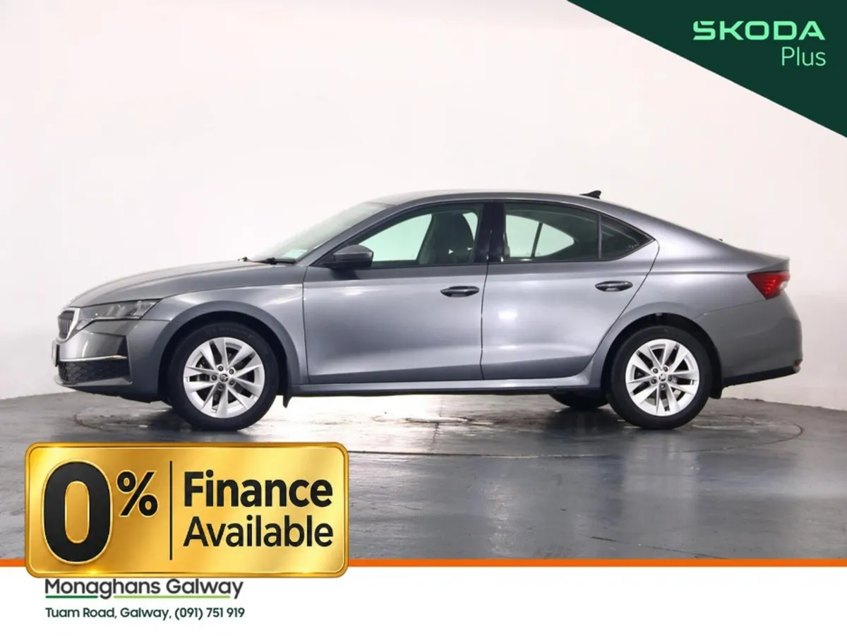 Skoda Octavia Hatchback, Diesel, 2024, Grey