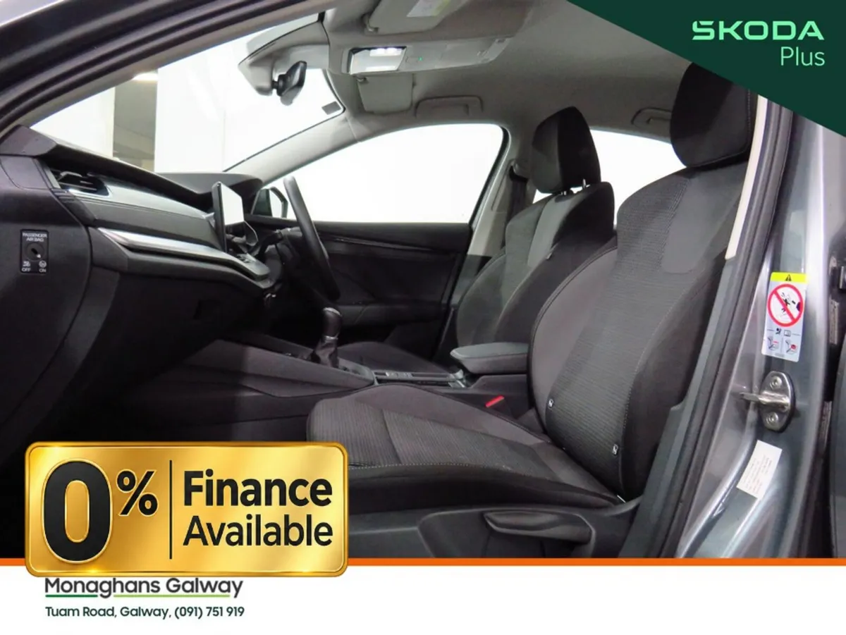 Skoda Octavia Hatchback, Diesel, 2024, Grey
