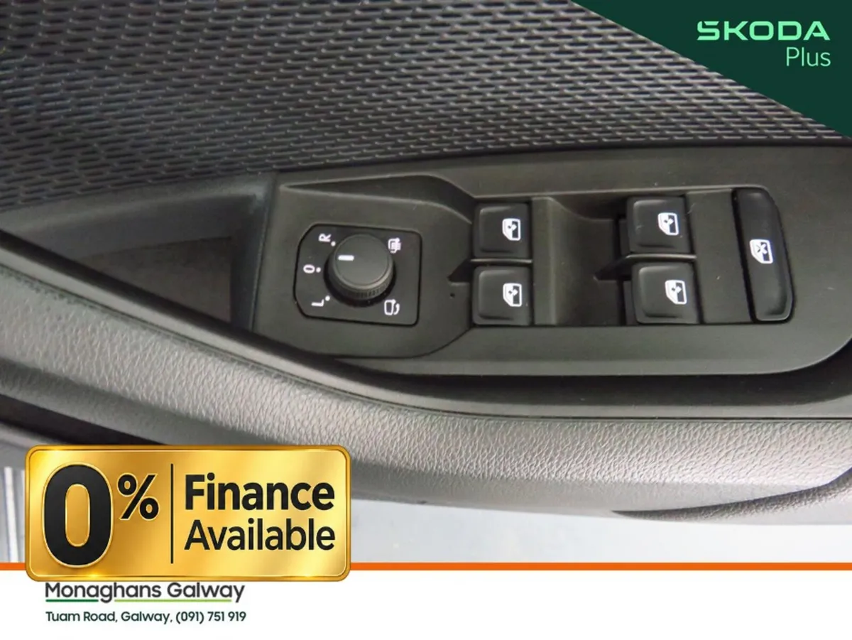 Skoda Octavia Hatchback, Diesel, 2024, Grey