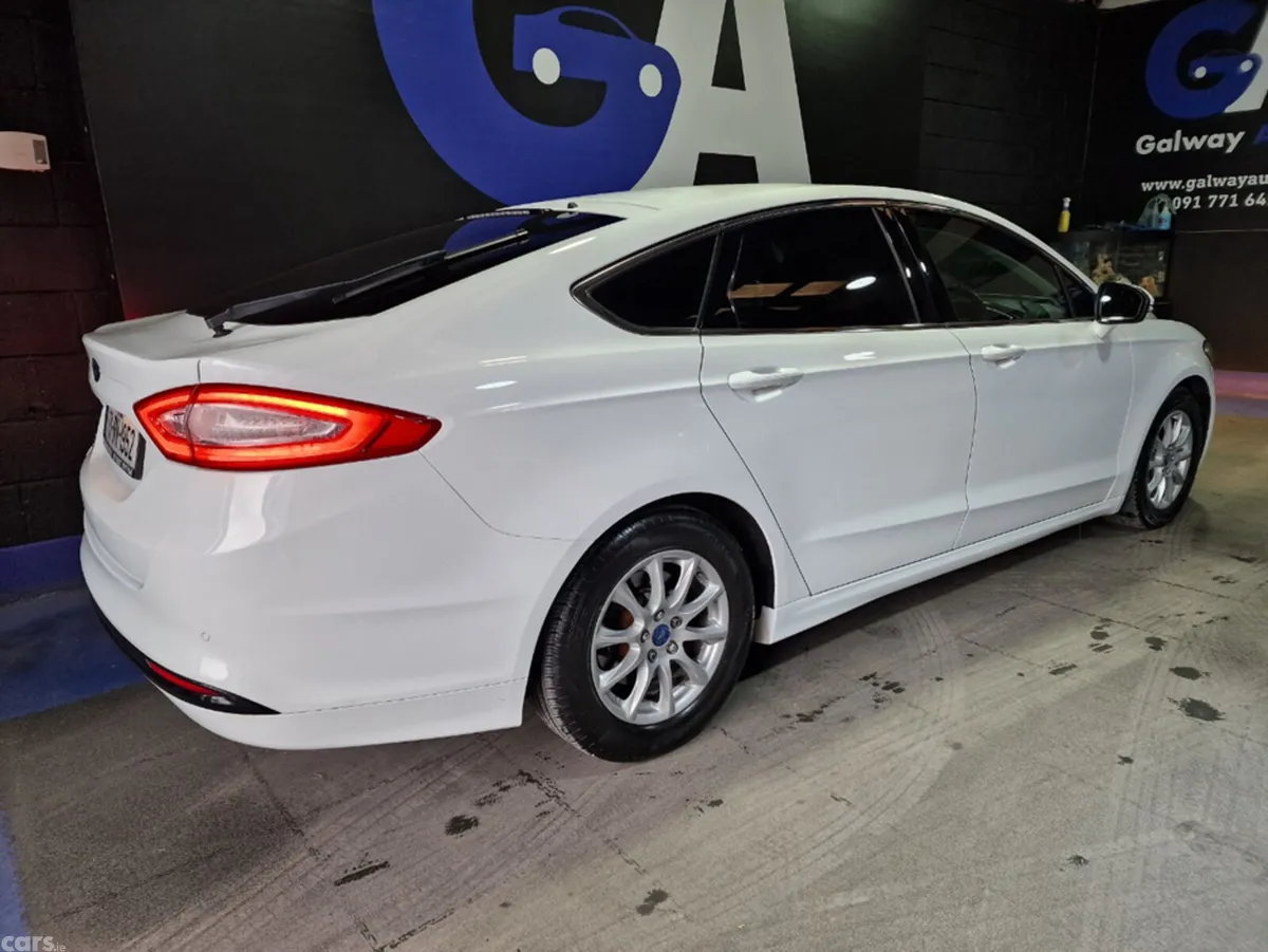 Ford Mondeo Hatchback, Diesel, 2017, White