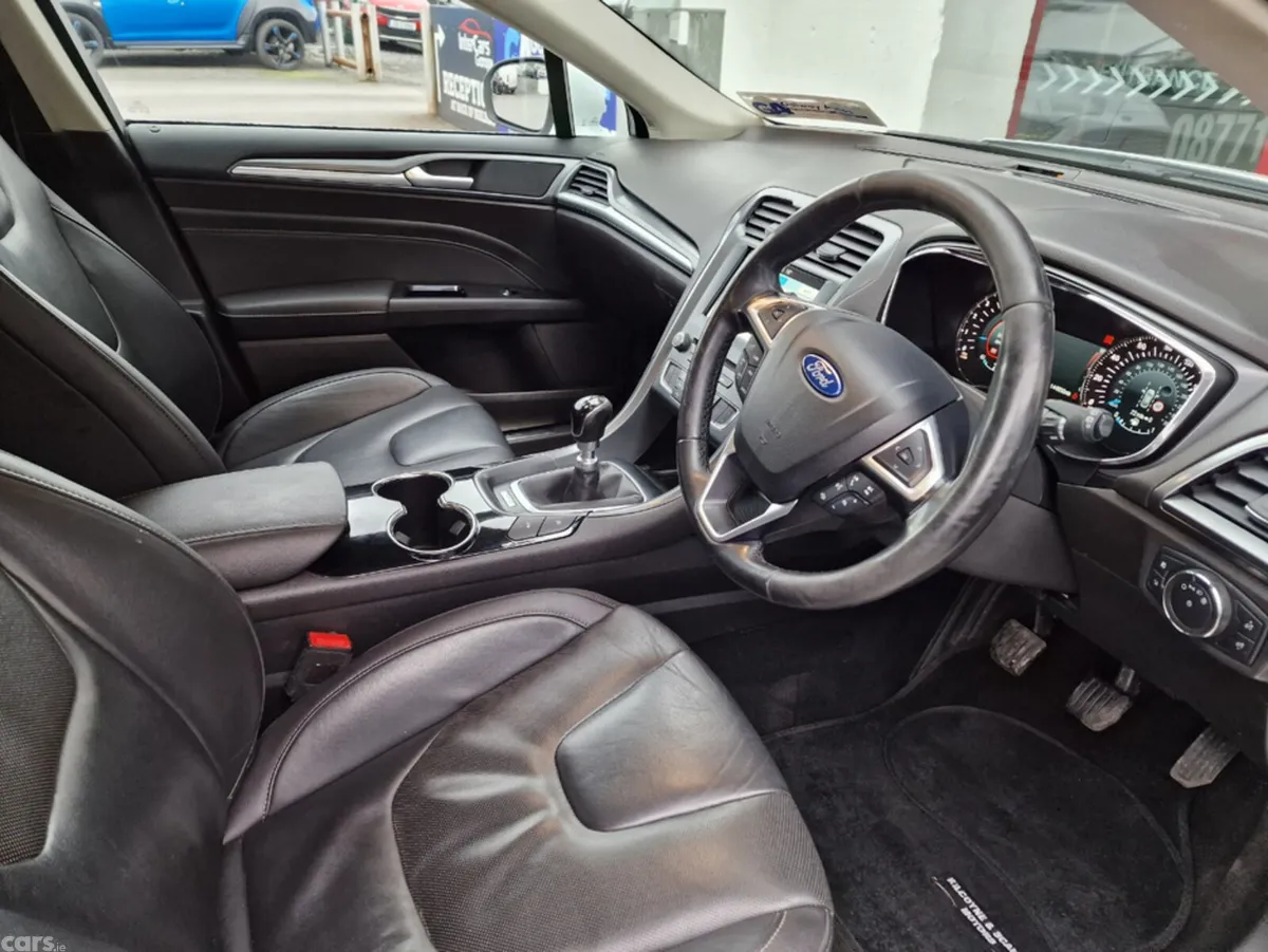 Ford Mondeo Hatchback, Diesel, 2017, White