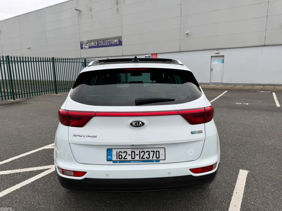 Kia Sportage MPV, Diesel, 2016, White