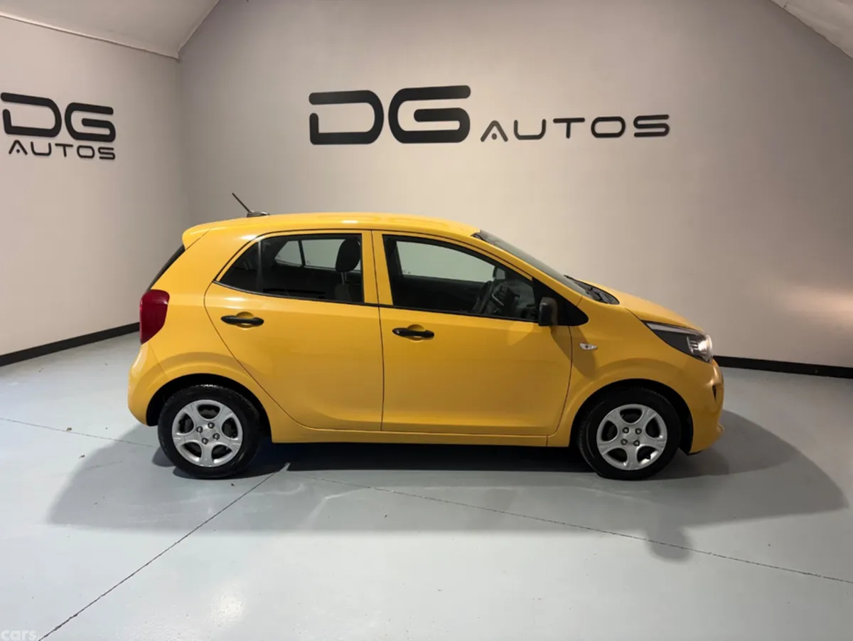 Kia Picanto Hatchback, Petrol, 2021, Yellow