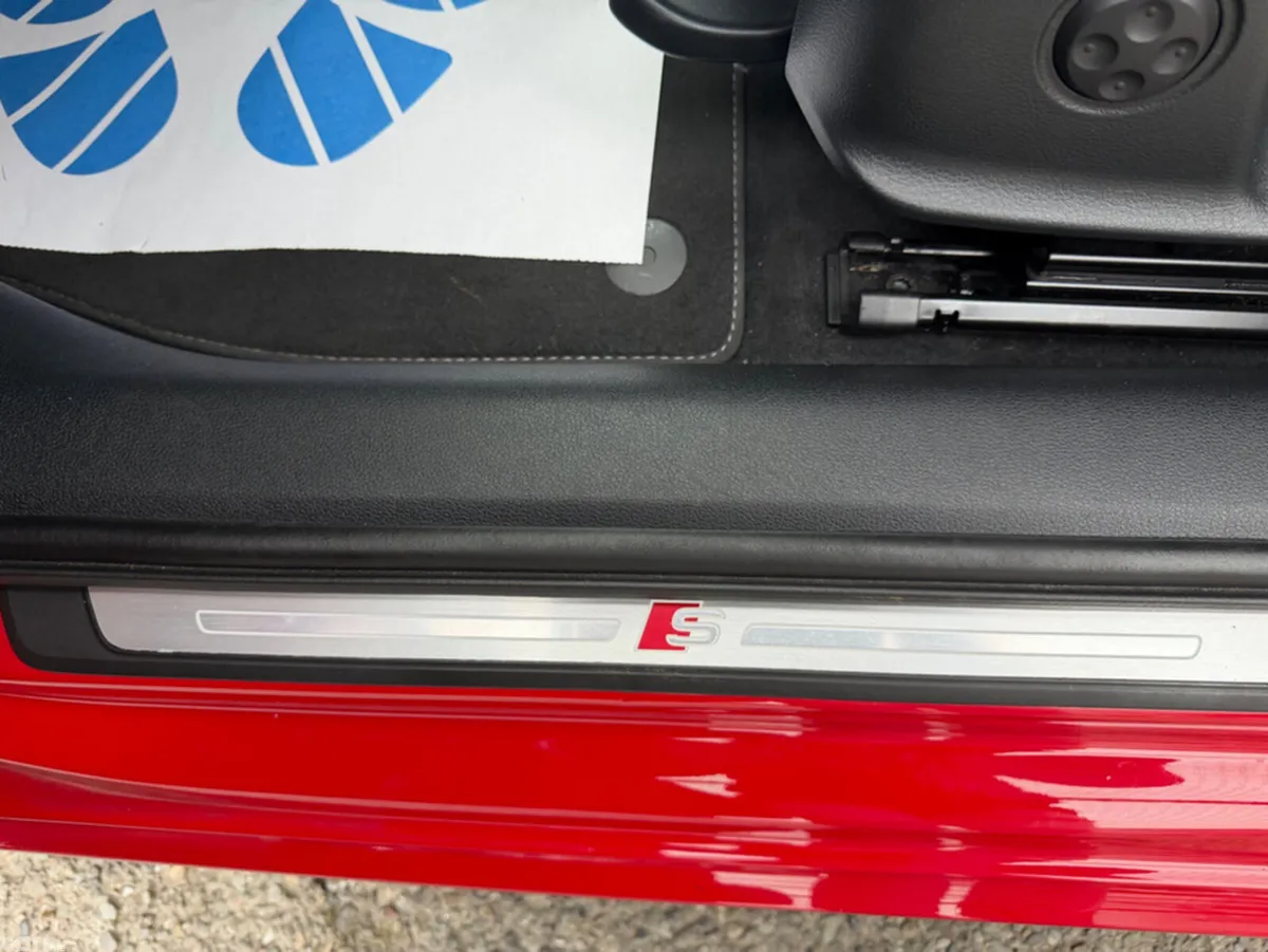 Audi A4 Saloon, Diesel, 2018, Red