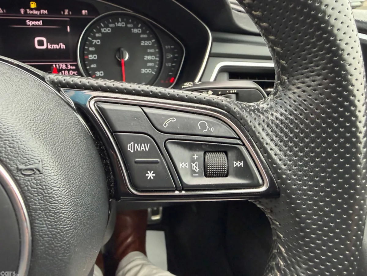 Audi A4 Saloon, Diesel, 2018, Red