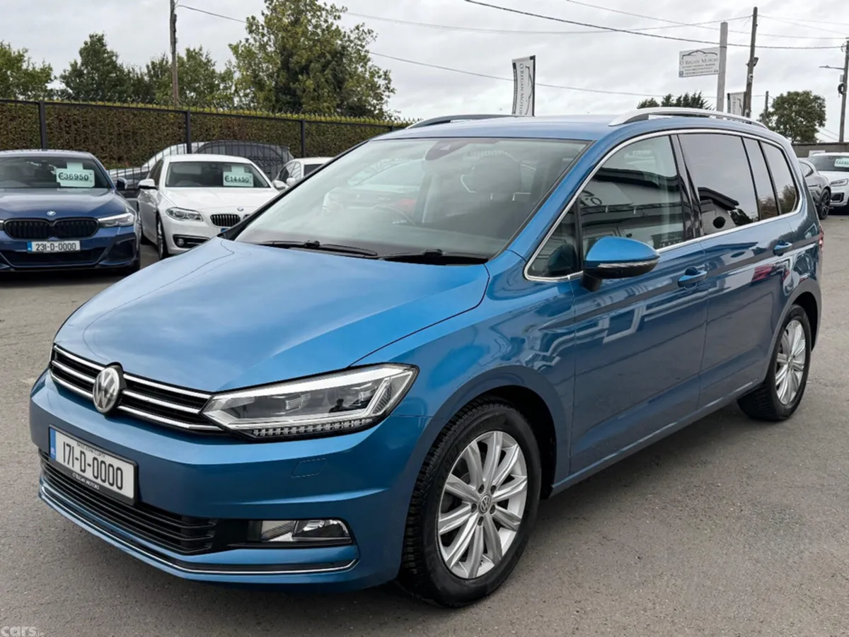 Volkswagen Touran MPV, Petrol, 2017, Black