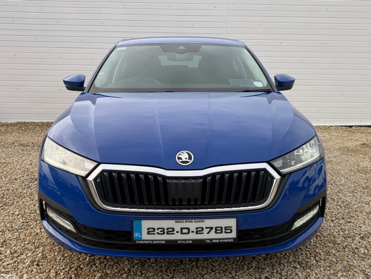 Skoda Octavia Hatchback, Diesel, 2023, Blue