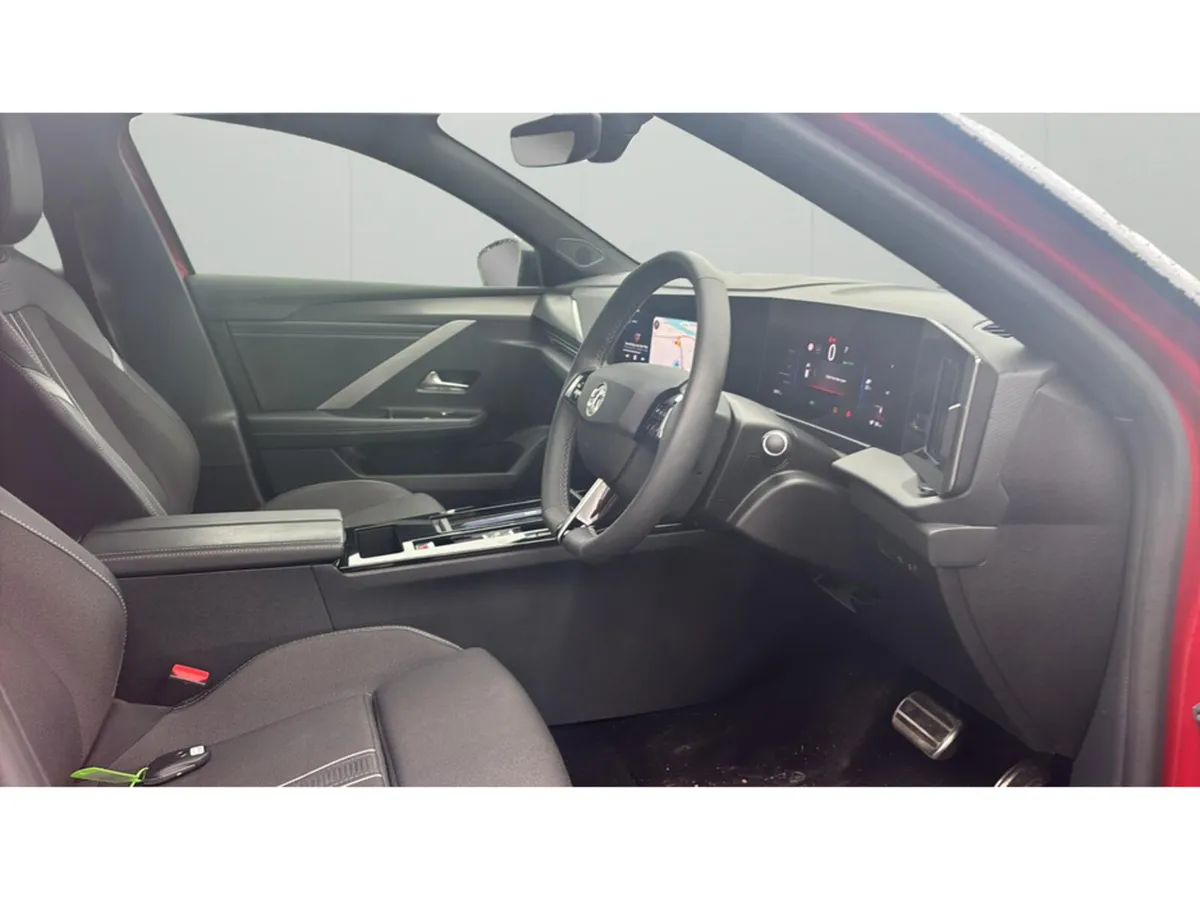 Opel Astra Hatchback, Electric, 2025, Red
