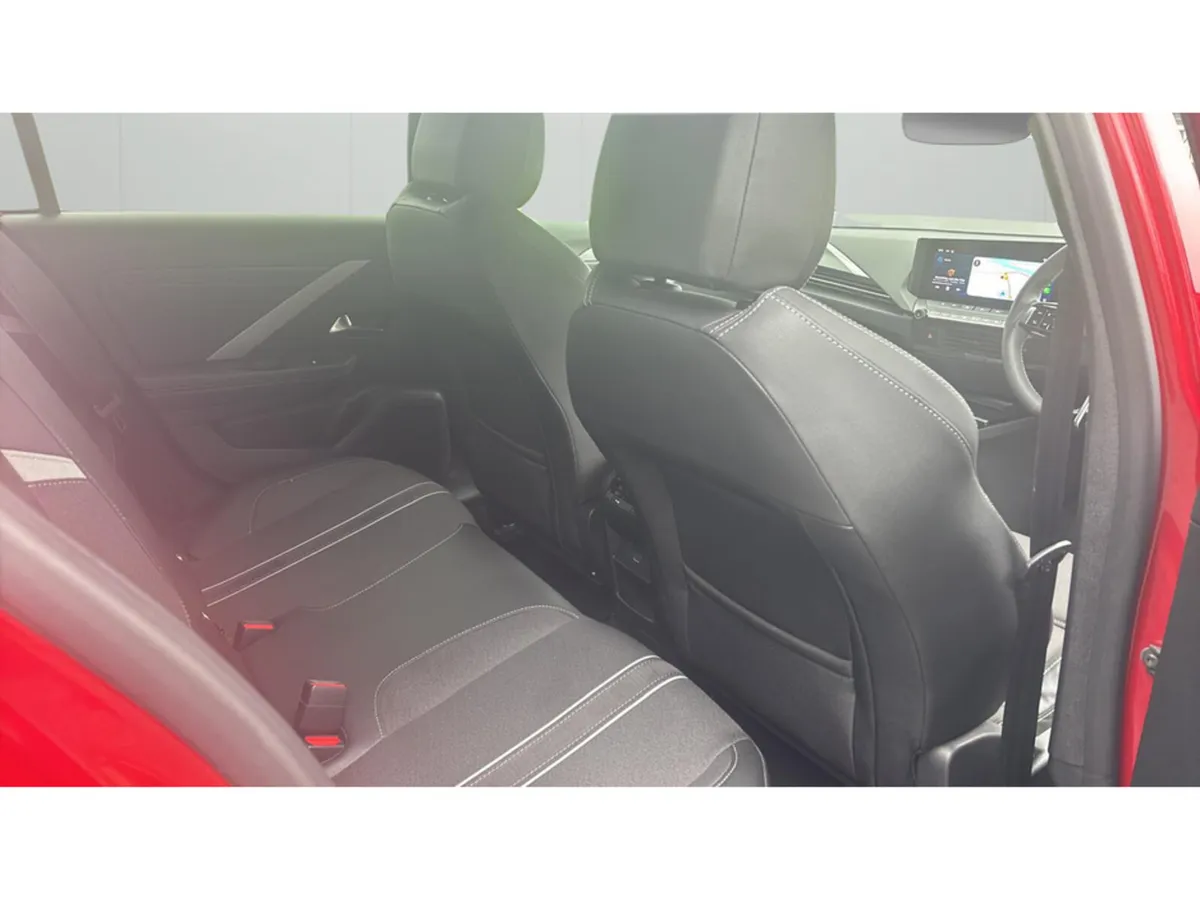 Opel Astra Hatchback, Electric, 2025, Red