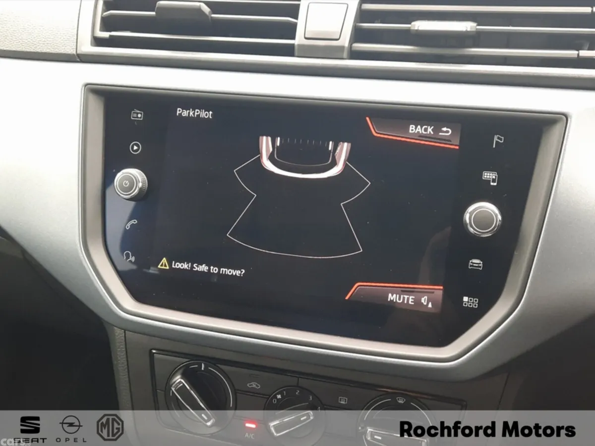 SEAT Arona Hatchback, Petrol, 2019, Grey