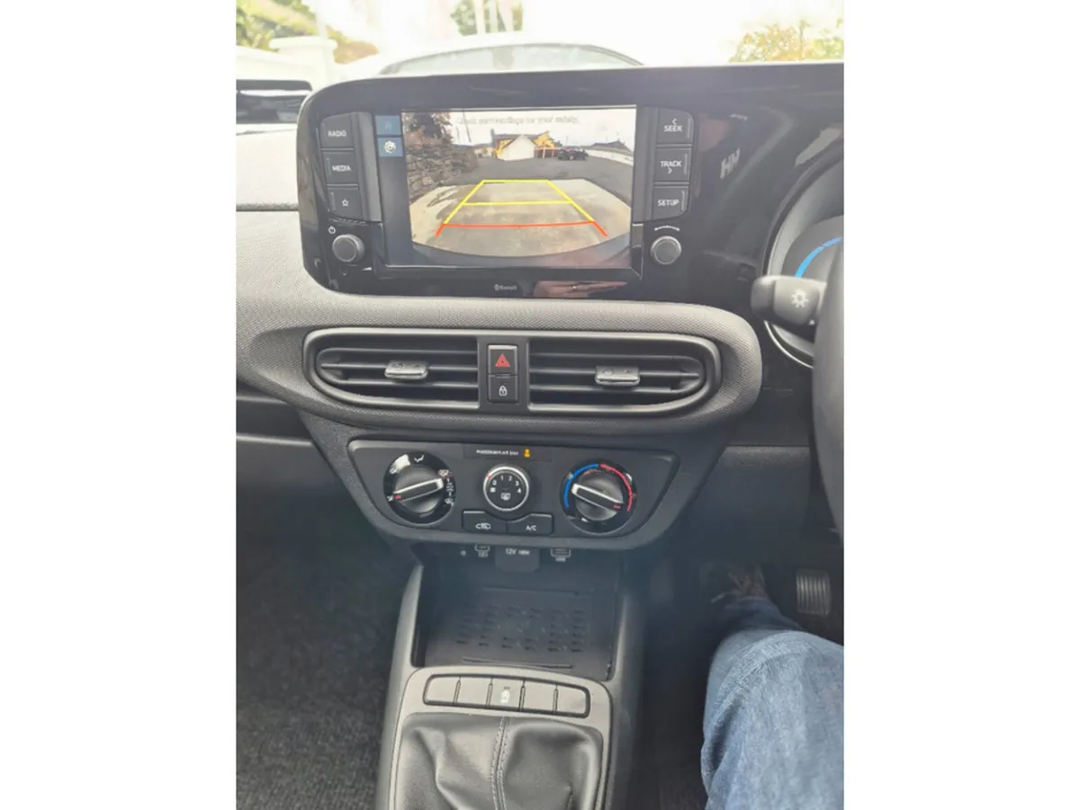 Hyundai i10 Hatchback, Petrol, 2023, Black